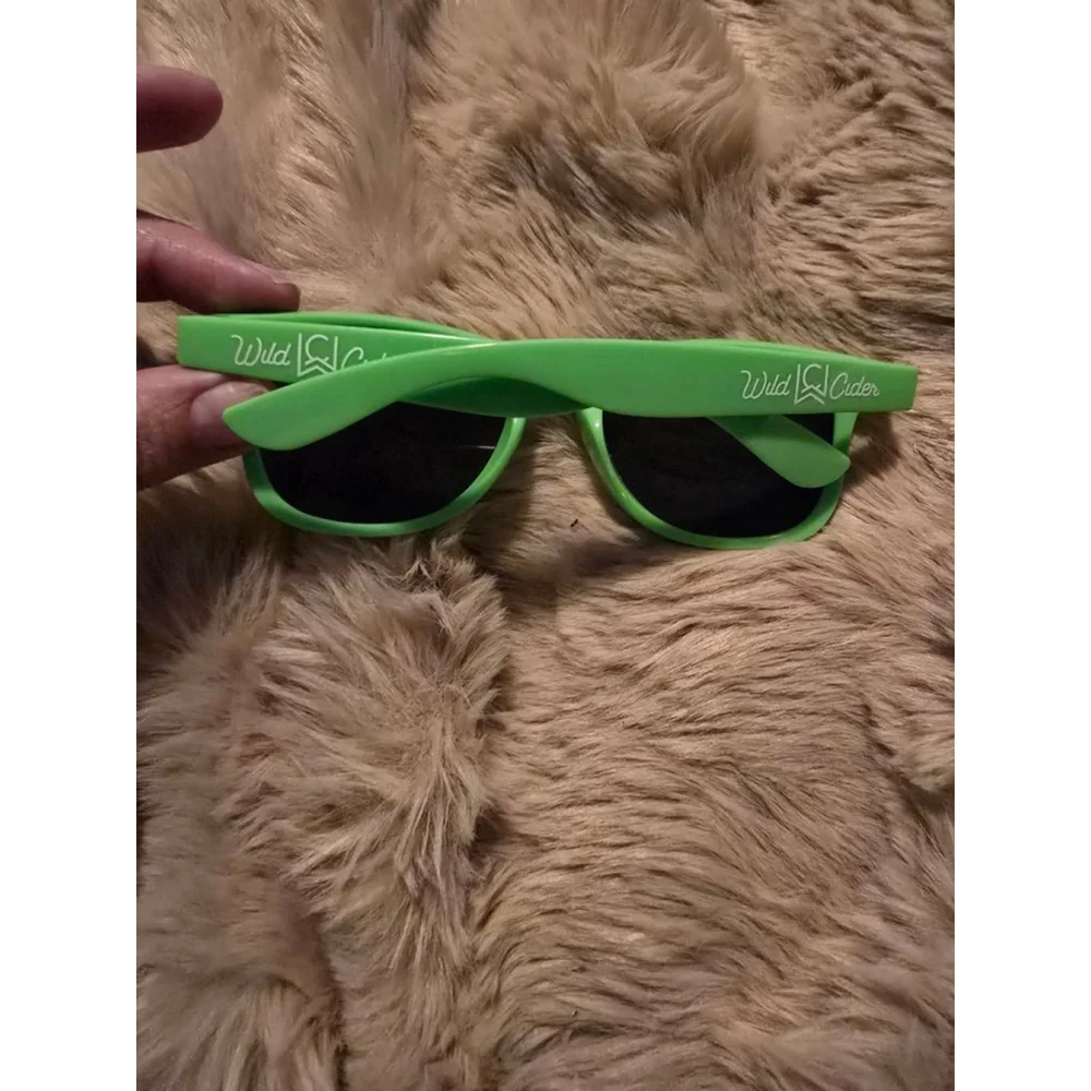 Unisex Wild Neon Green & Black Retro Sunglasses One Size